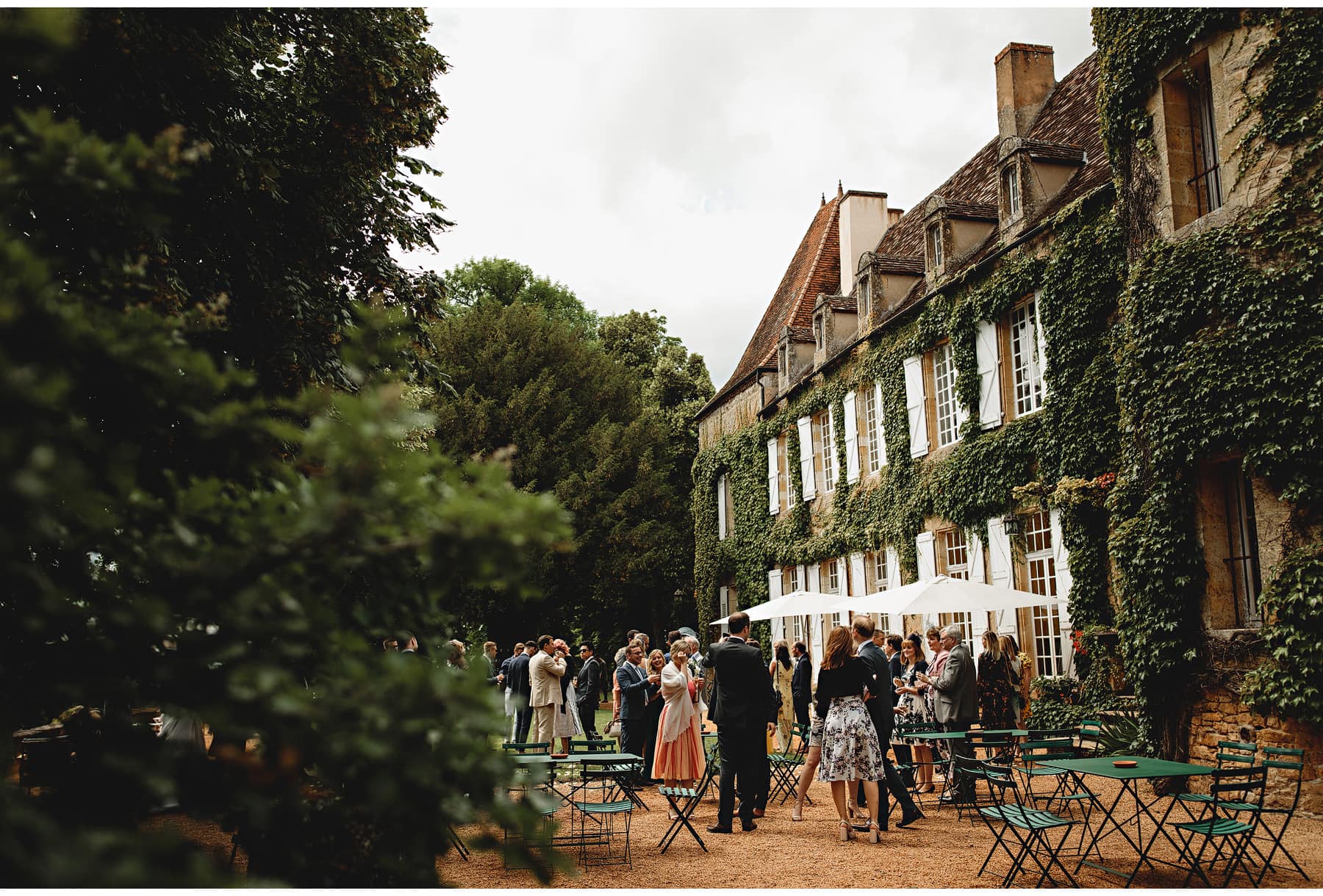 the wedding reception at Château Cazenac