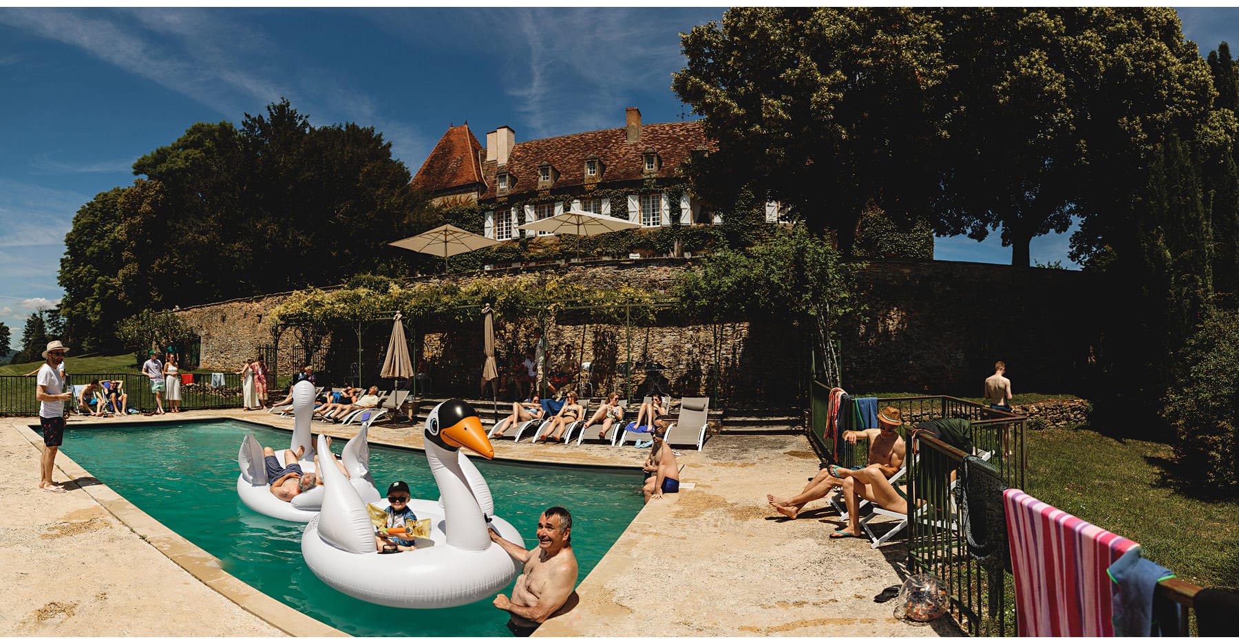 Everyone enjoying the pool at Château Cazenac 